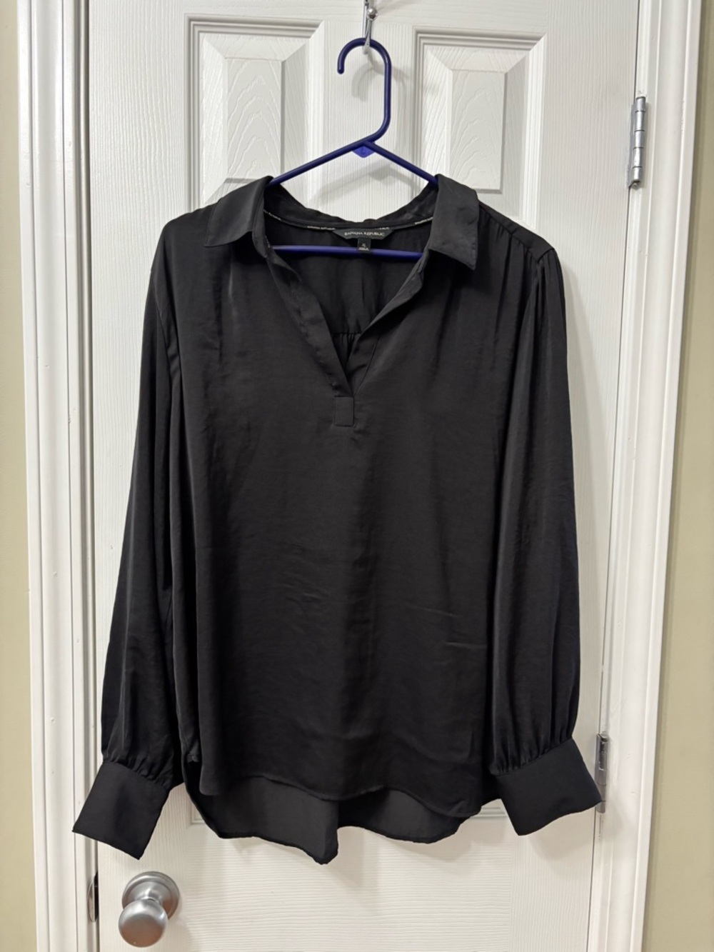 Banana Republic Black Long-Sleeve V-Neck Collared Blouse Women’s Size XL - Picture 3 of 8